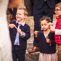 Enfants, après la cérémonie de mariage