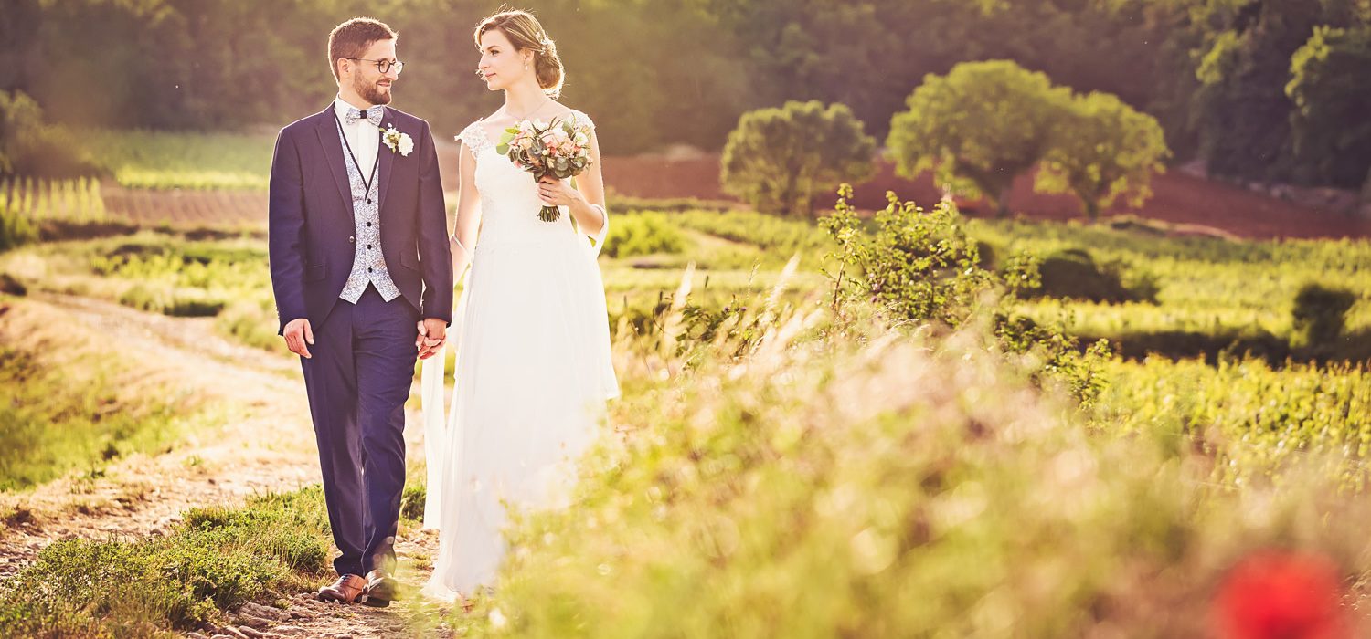 Couple dans les Vignes en Bourgogne