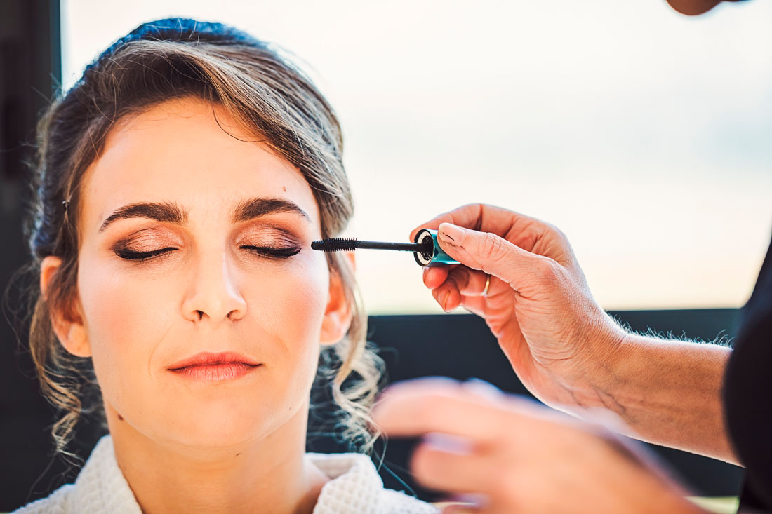 Photo de maquillage de la mariée en Bougogne